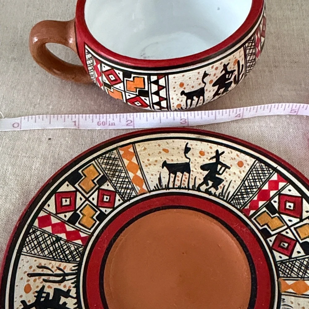 Peruvian cup and saucer. Inca Pottery